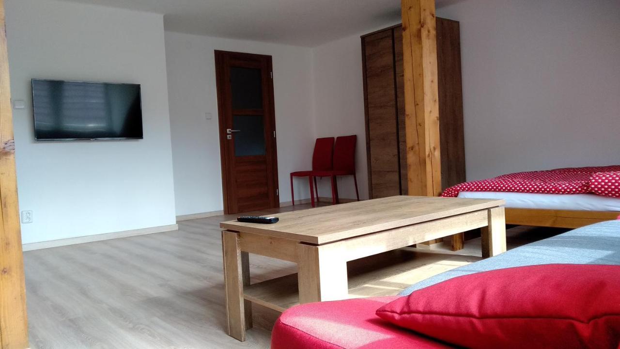 Apartmany Kukacci Hnizdo Benesov nad Ploucnici Екстер'єр фото