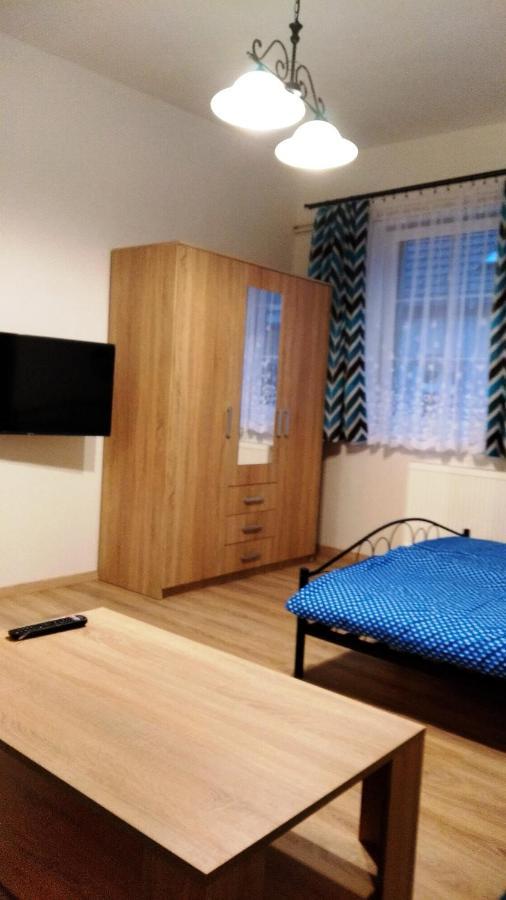 Apartmany Kukacci Hnizdo Benesov nad Ploucnici Екстер'єр фото